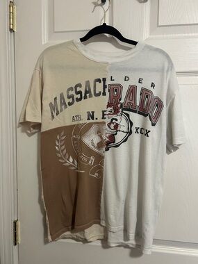 Hollister Two-Tone White & Brown Graphic College Tee